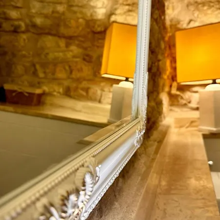 Chiama Grotta Ride The Beauty *